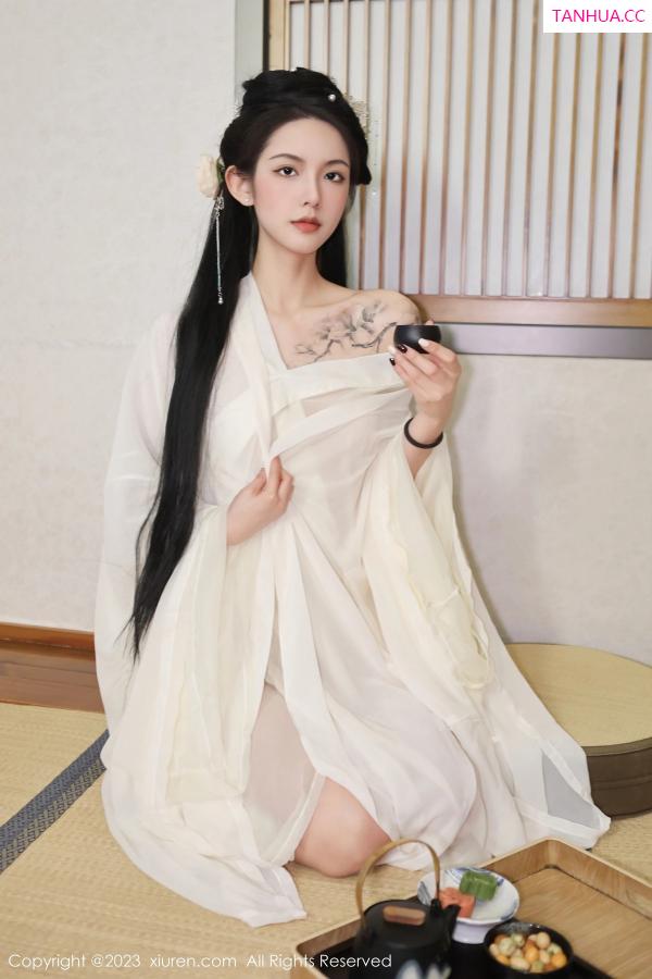   [XiuRen]高清写真图 2023.03.17 No.6430 乔一一 古装美腿第8张图片